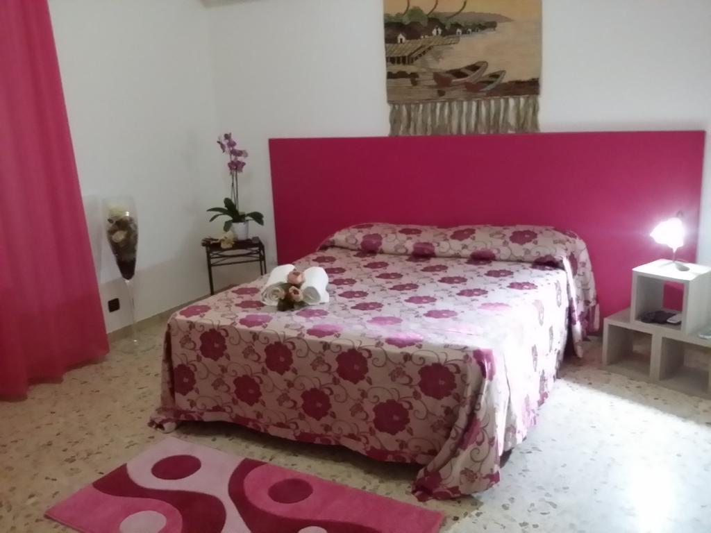 Bed and Breakfast La Casa Dei Nonni Custonaci Esterno foto